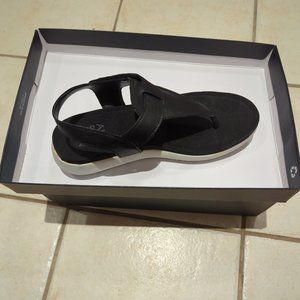 Naturaluzer leather sandals